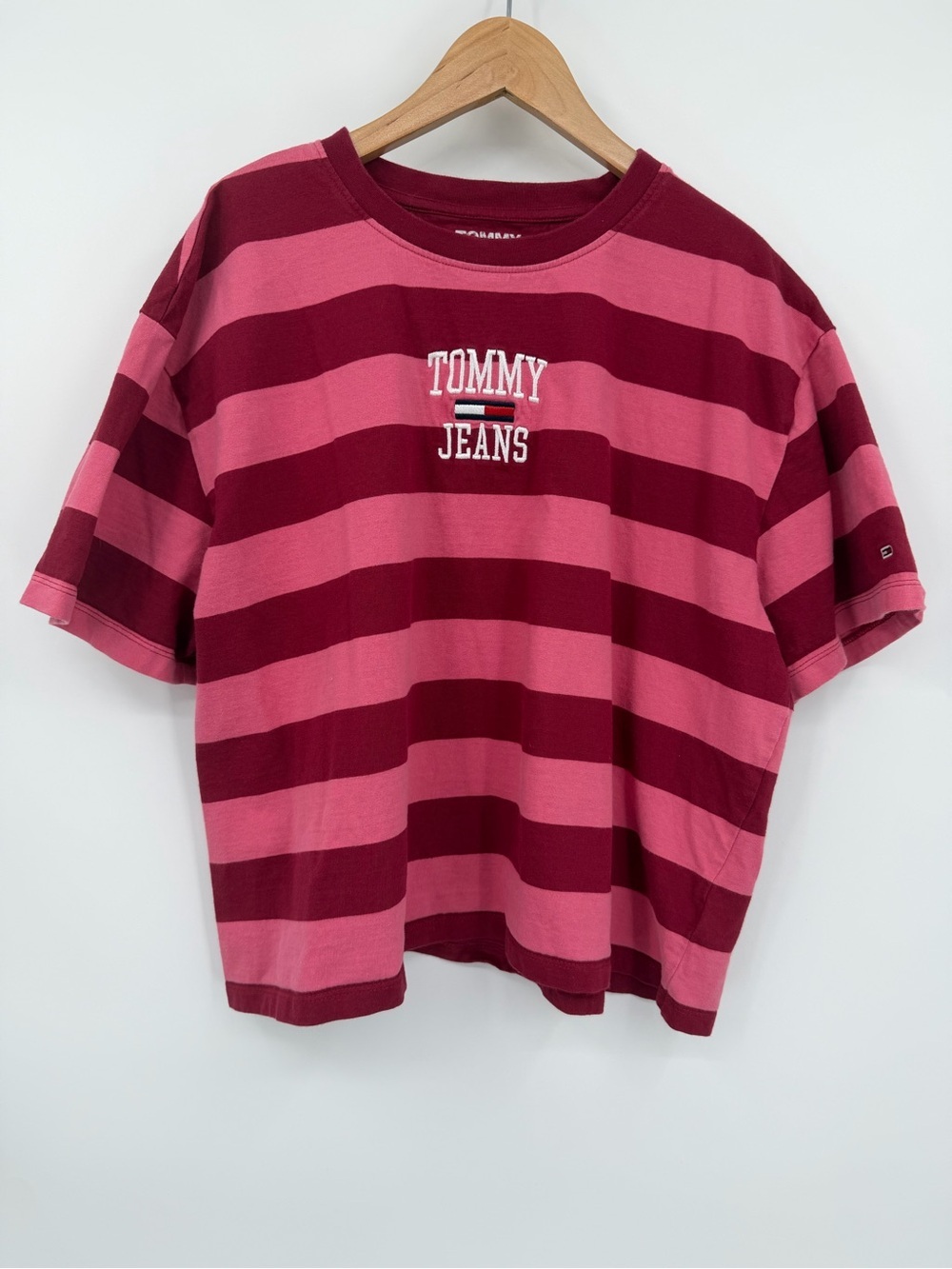 Tommy Hilfiger Tommy Jeans Collegiate T-Shirt Red & Pink Striped Tee - Picture 2 of 9
